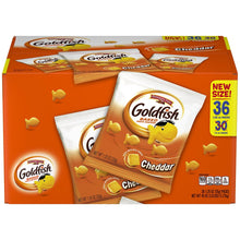 Load image into Gallery viewer, Goldfish Snack Crackers Cheddar 1.25oz/35g (Best By 7 Apr 2024)
